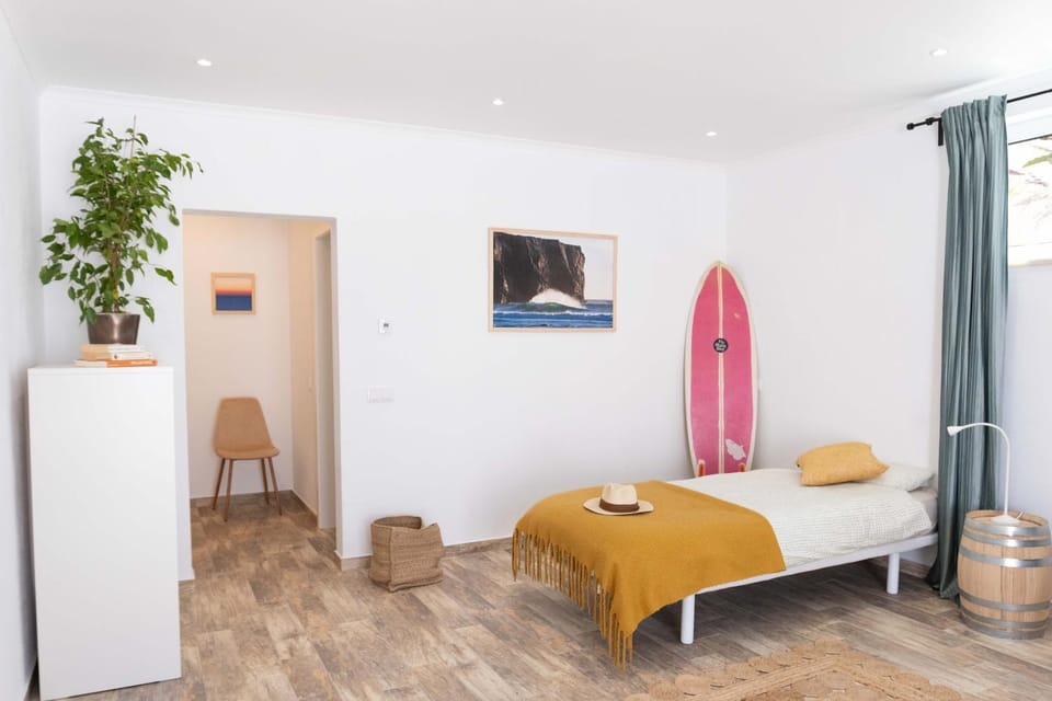 CoWorking and CoLiving Villa Bed and Breakfast in Sagres