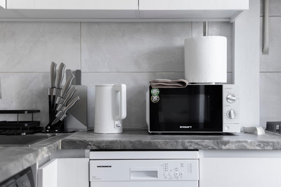 Coffee/tea facilities, Kitchen or kitchenette, microwave