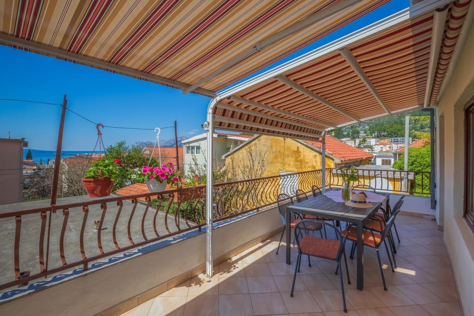 View (from property/room), Balcony/Terrace