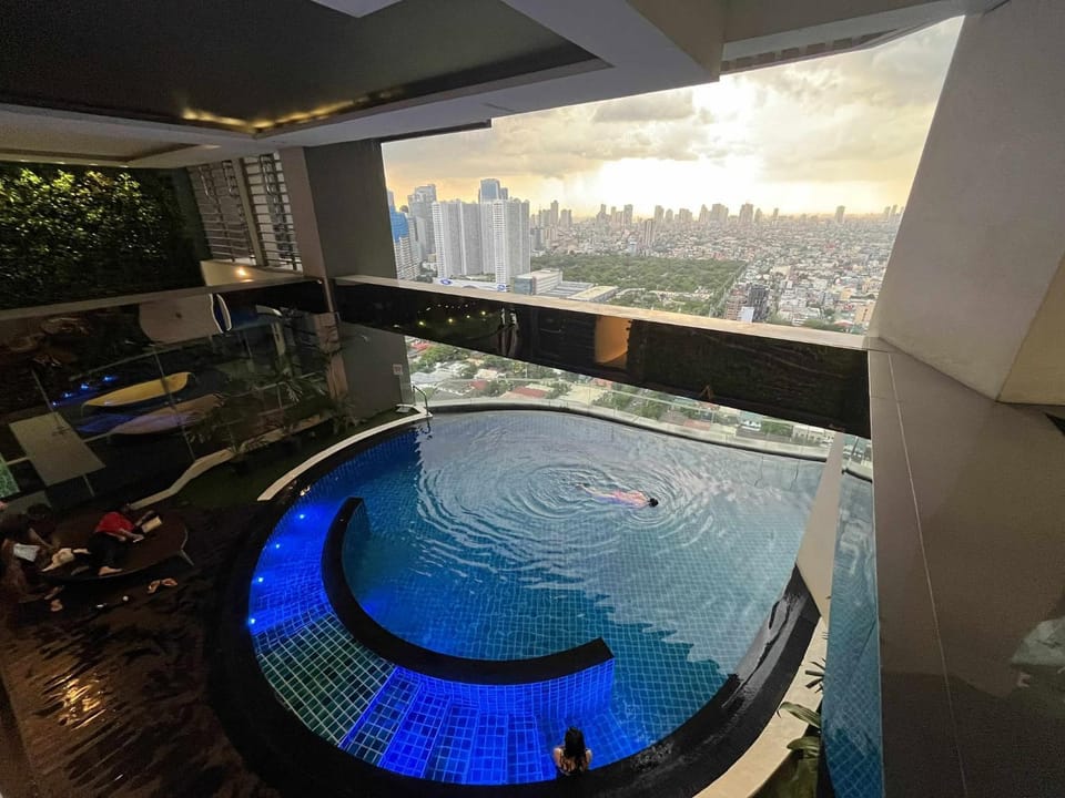 Gramercy Makati Condotel Apartment in Makati