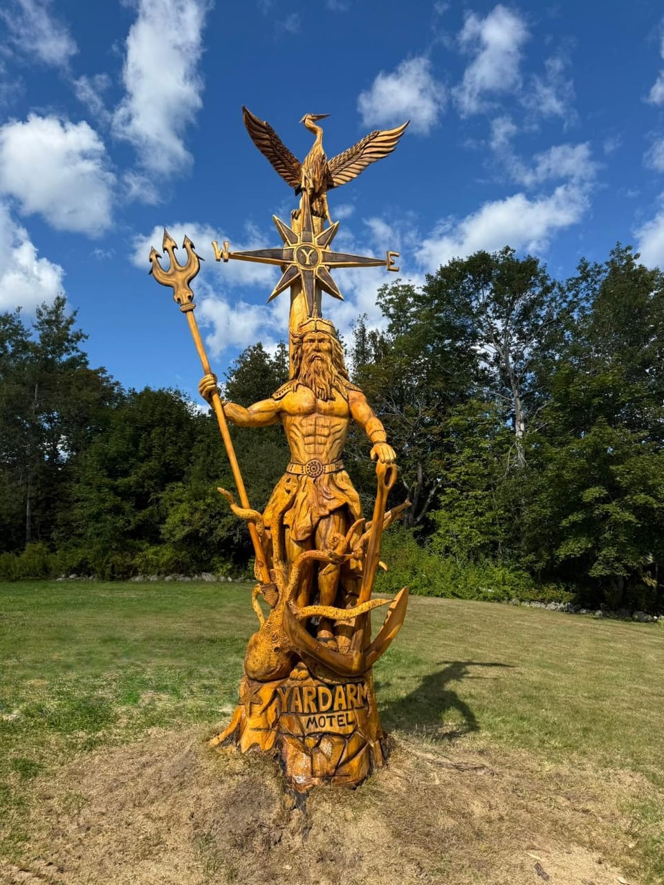 Nearby landmark, Decorative detail