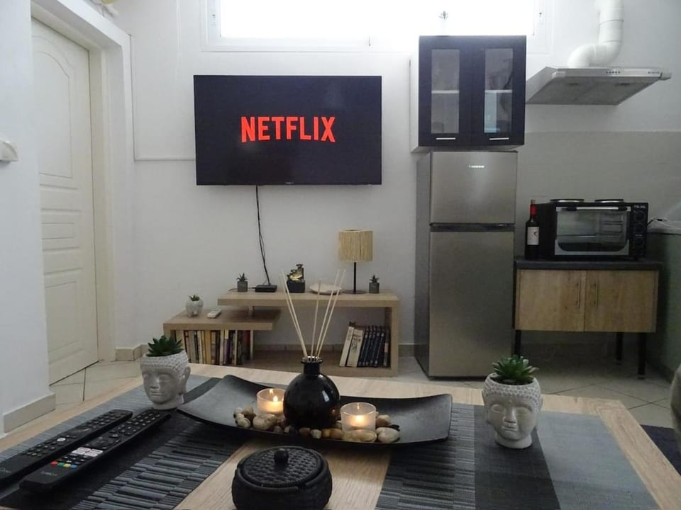 TV and multimedia, Coffee/tea facilities, Kitchen or kitchenette, Dining area