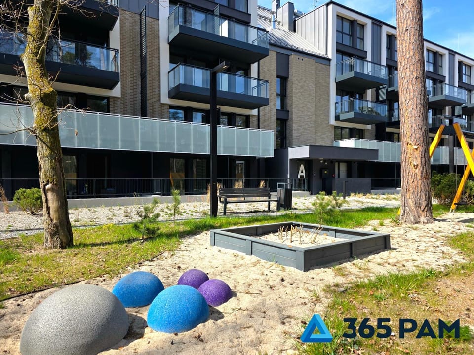 Property building, Spring, Day, Natural landscape, Children play ground, Children play ground