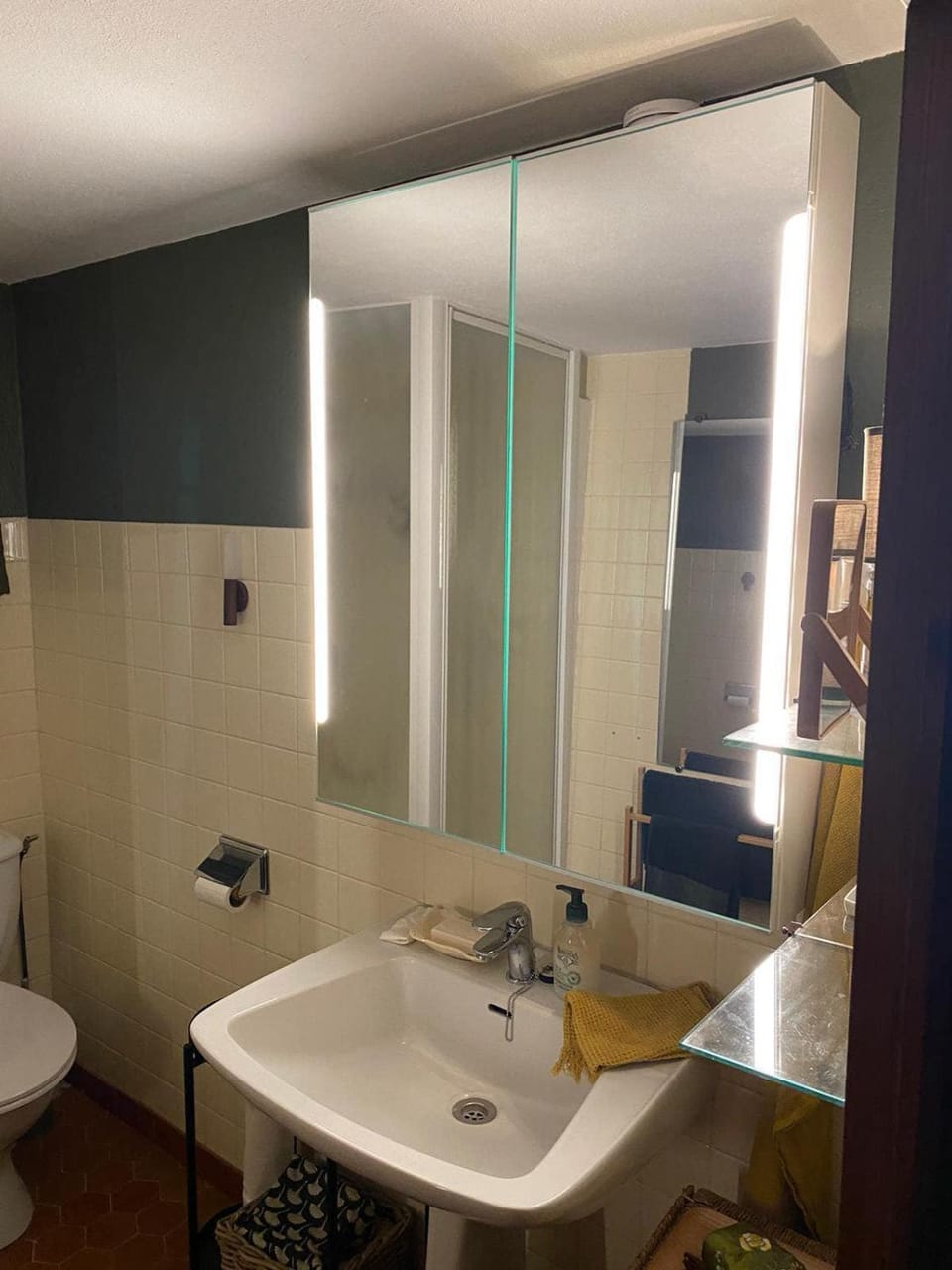 Shower, Toilet, Bathroom