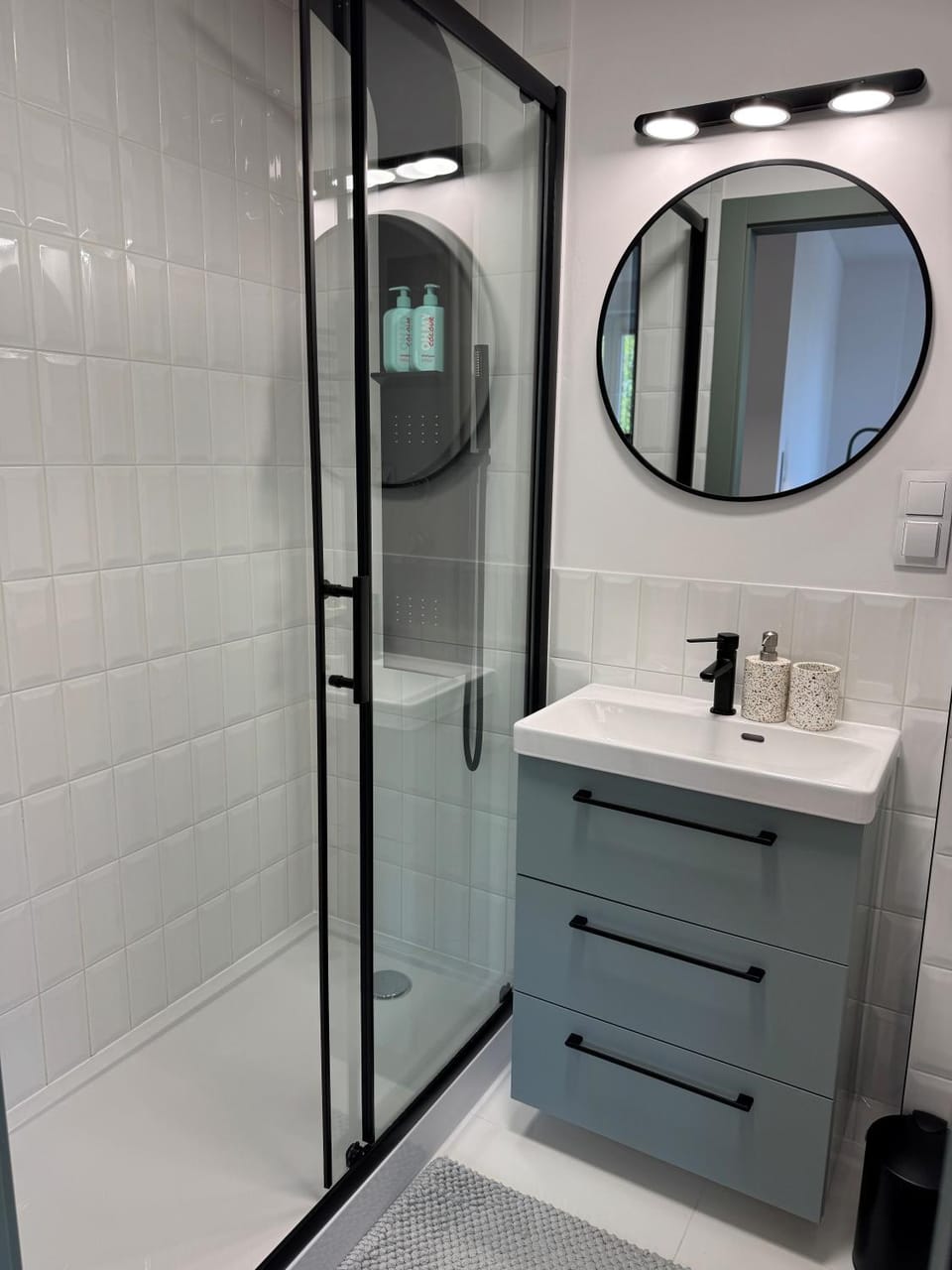 Shower, Bathroom