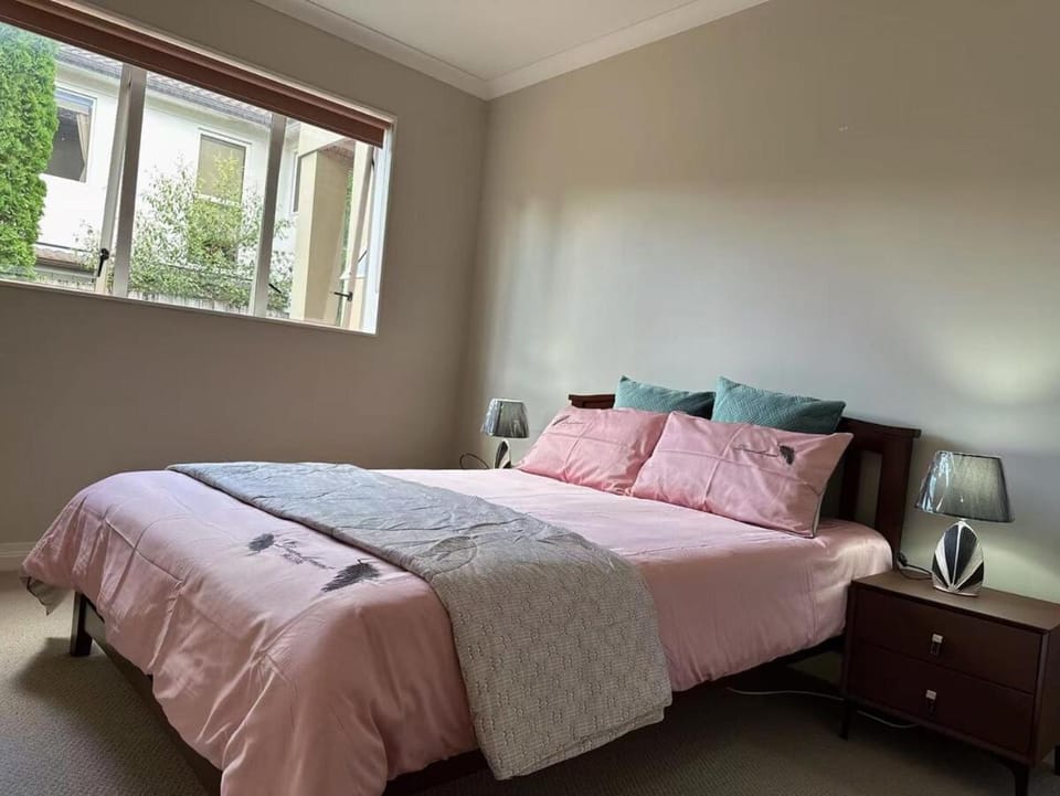 Stylish 5 Bedroom Property Villa in Auckland