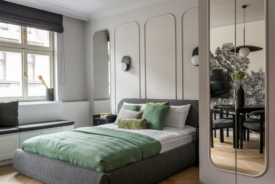 Bed, Photo of the whole room