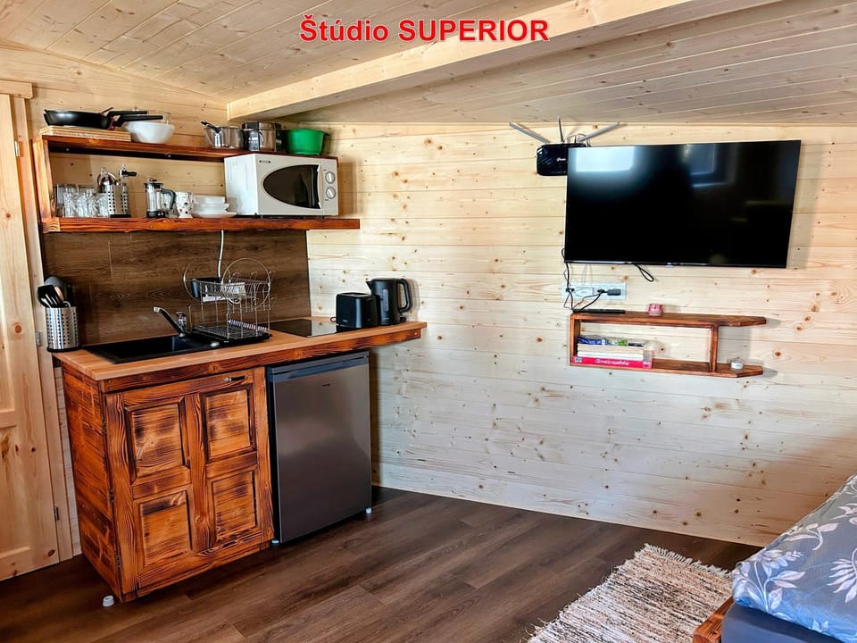 TV and multimedia, Coffee/tea facilities, Kitchen or kitchenette