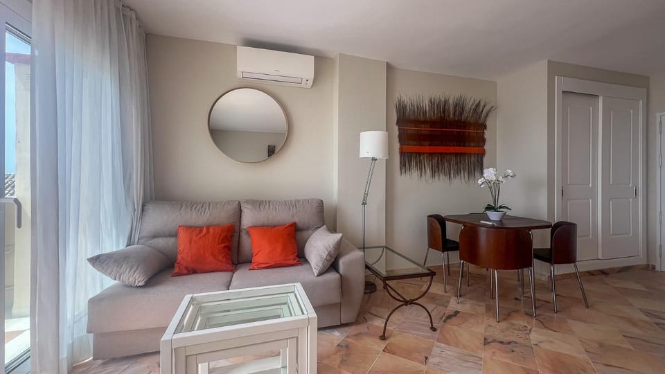OleHolidays 841 Romana Playa frente al mar Apartment in Marbella