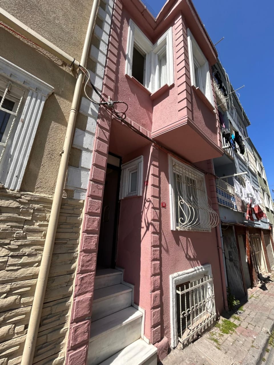 Property building, Day, Neighbourhood, Street view