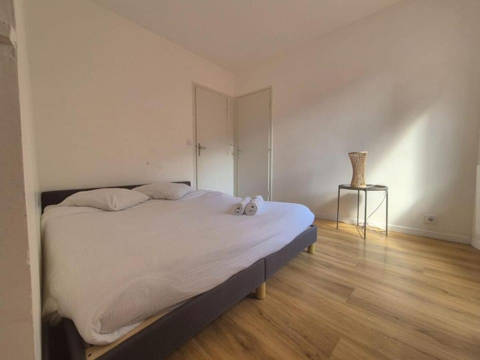 Milano, 4 Pers, Centre-ville, Confortable Apartment in Reims