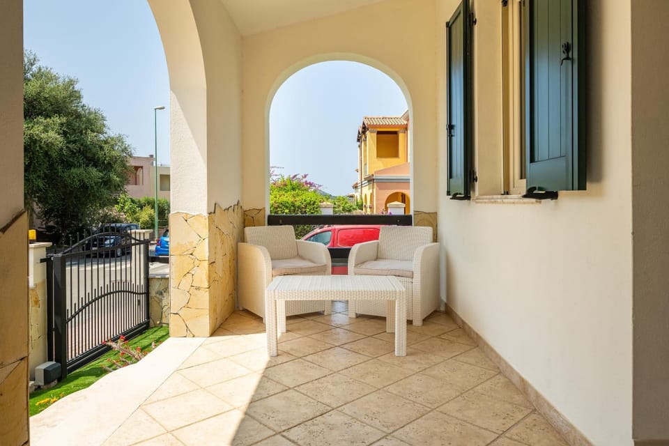 Property building, Living room