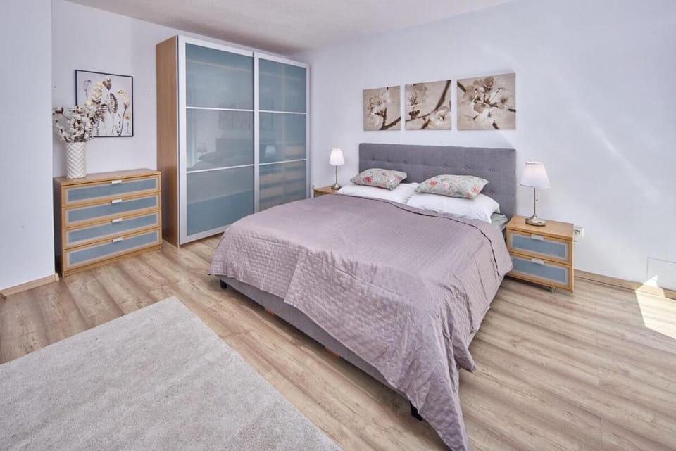 2 Bedrooms, 2 Bathrooms & Garden Apartment in Bratislava