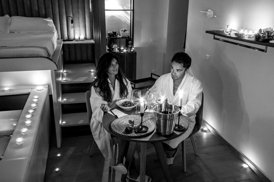 Alma Suites - Jacuzzi Livorno Bed and Breakfast in Livorno