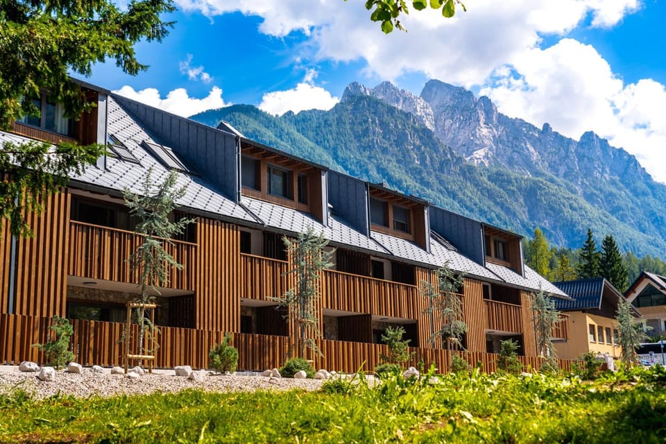 Property building, Day, Natural landscape, Mountain view