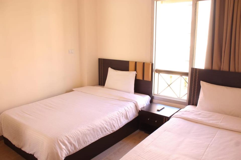 شقة فى الرحاب امام Gate way Apartment in New Cairo City