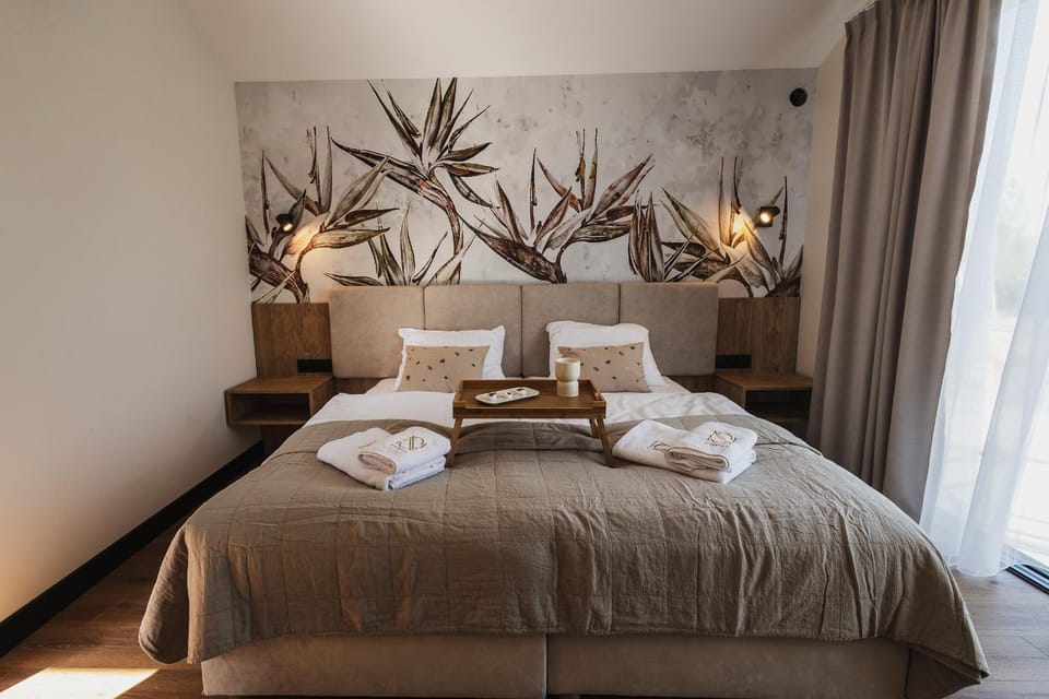 Bed, View (from property/room), Photo of the whole room, Bedroom, towels