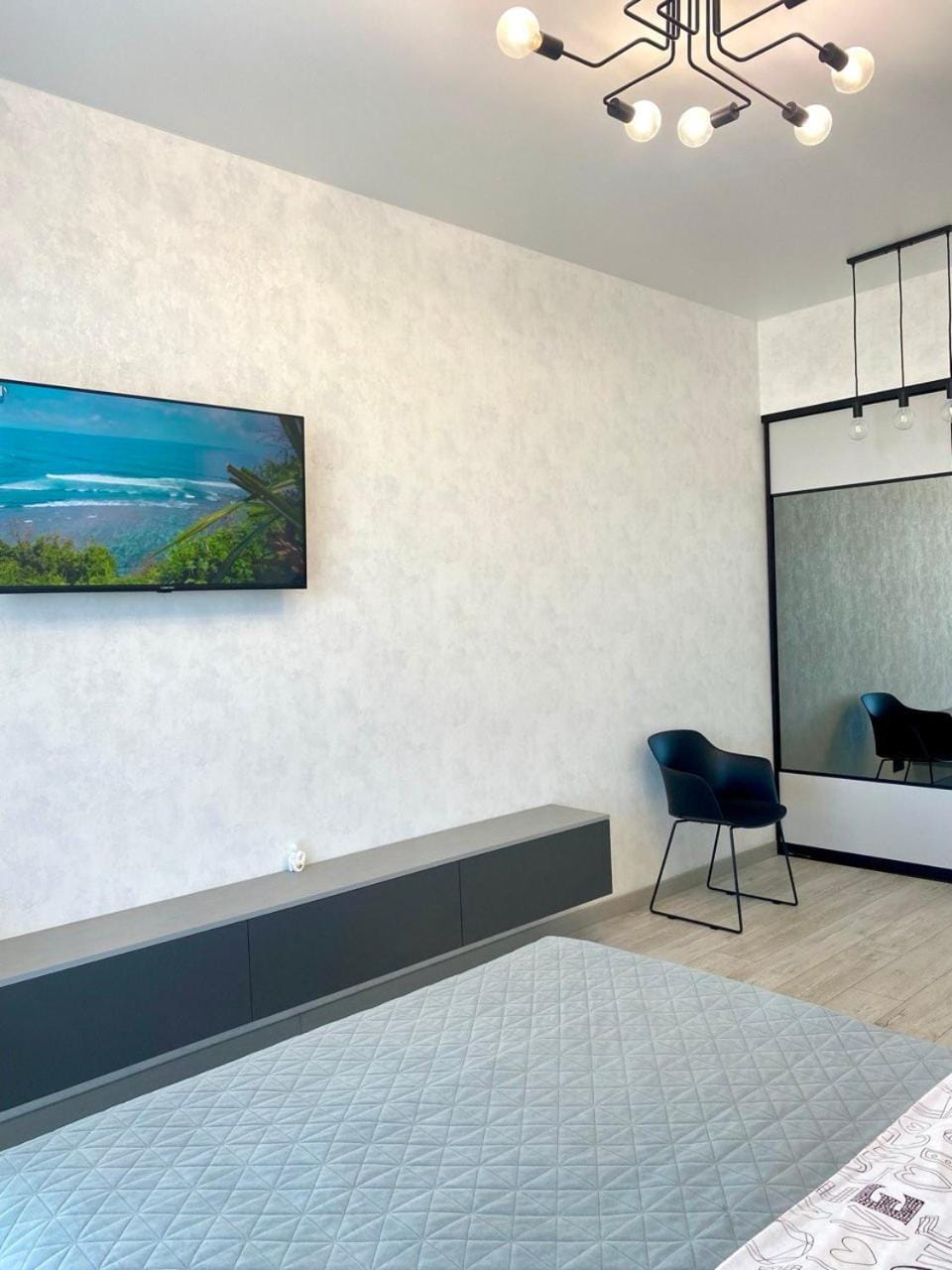 TV and multimedia, Seating area
