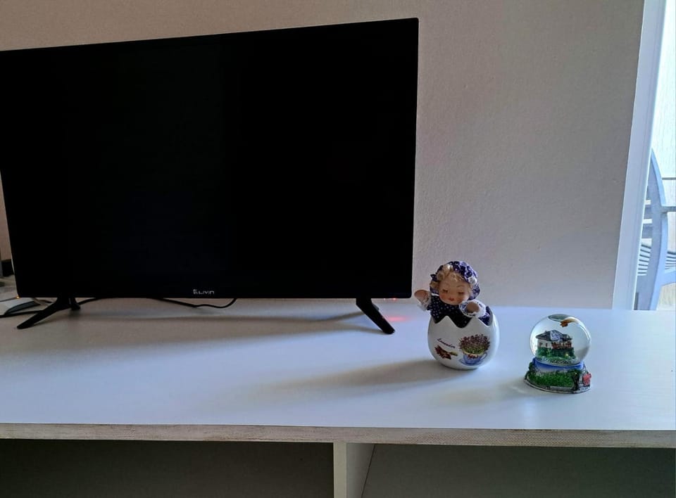 Communal lounge/ TV room, TV and multimedia, Evening entertainment