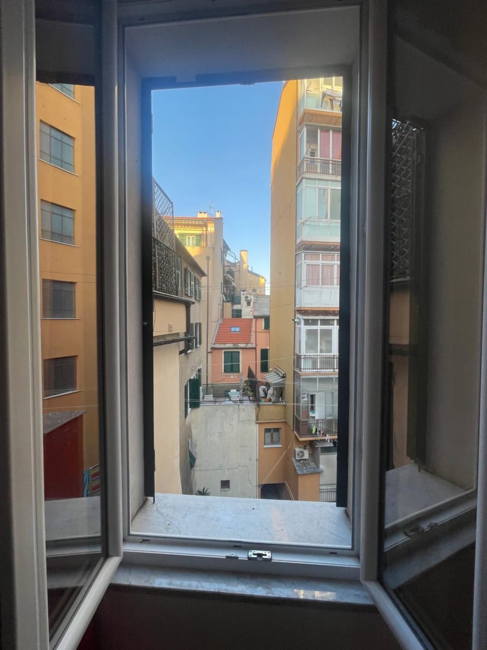 Casa Unzaja22 Apartment in Savona