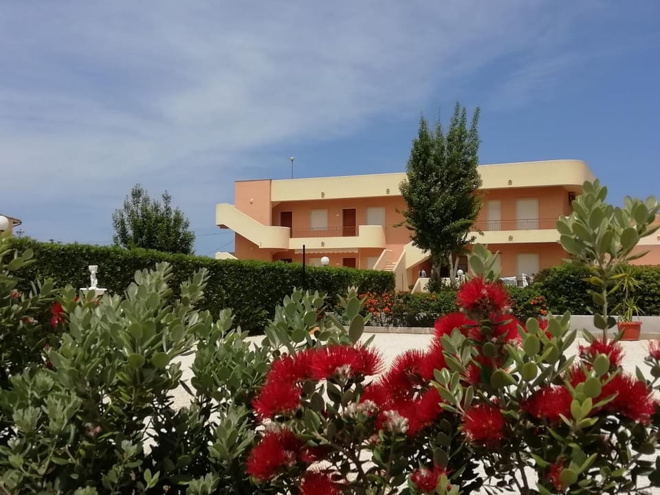 Property building, Garden