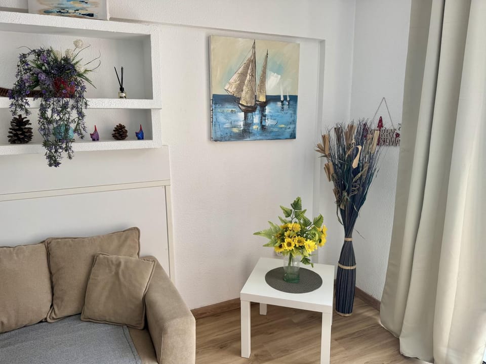 Living room, Decorative detail