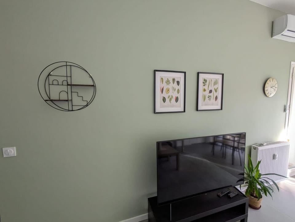 TV and multimedia, Living room