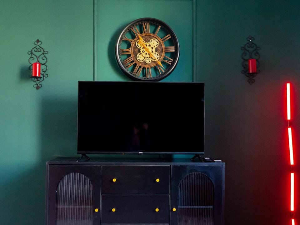 Communal lounge/ TV room, TV and multimedia, Evening entertainment