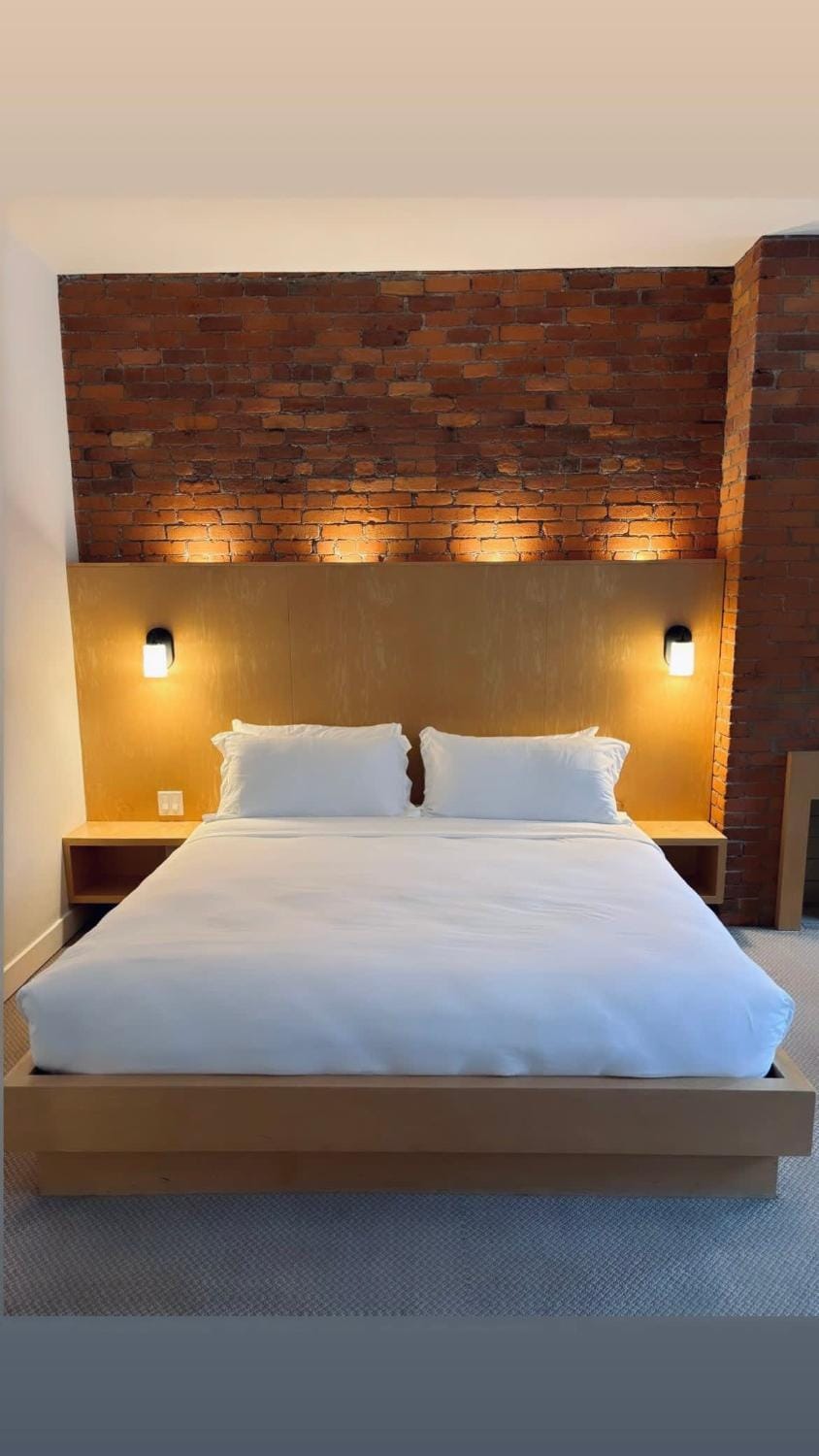 Spacious King Room at The Franklin Hotel Downtown House in St Johns