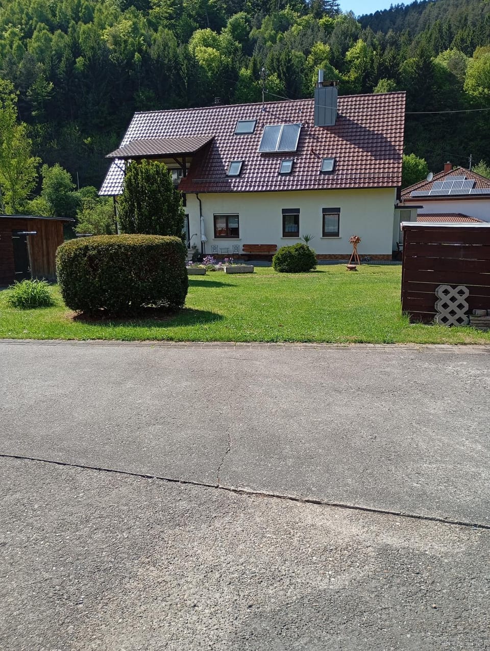 Neighbourhood, Garden, Garden view