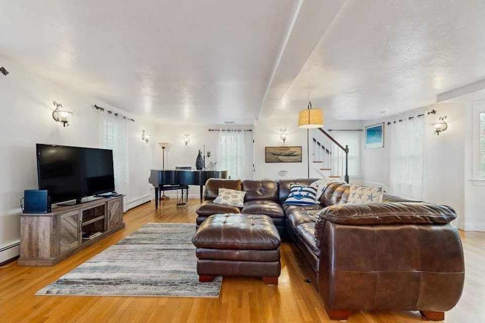 Wisteria Haven House in Osterville