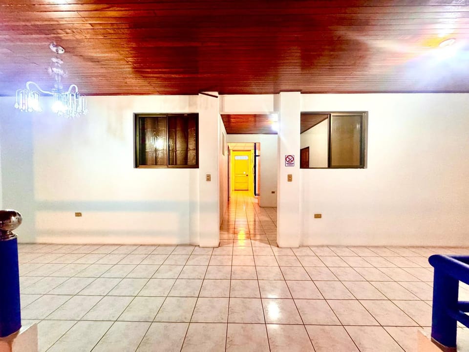Hostel La Perla Vacation rental in Alajuela Province