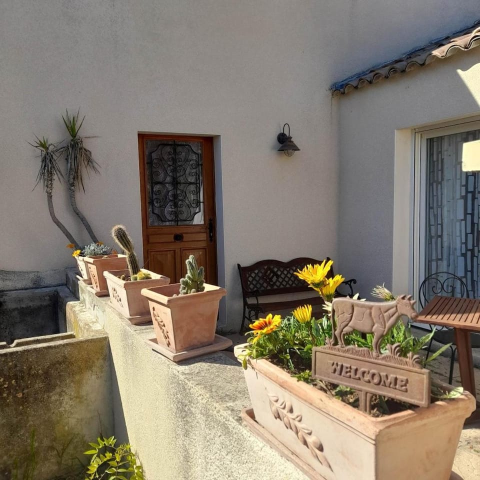 Maison familiale Drôme - Ardèche House in Provence-Alpes-Côte d'Azur
