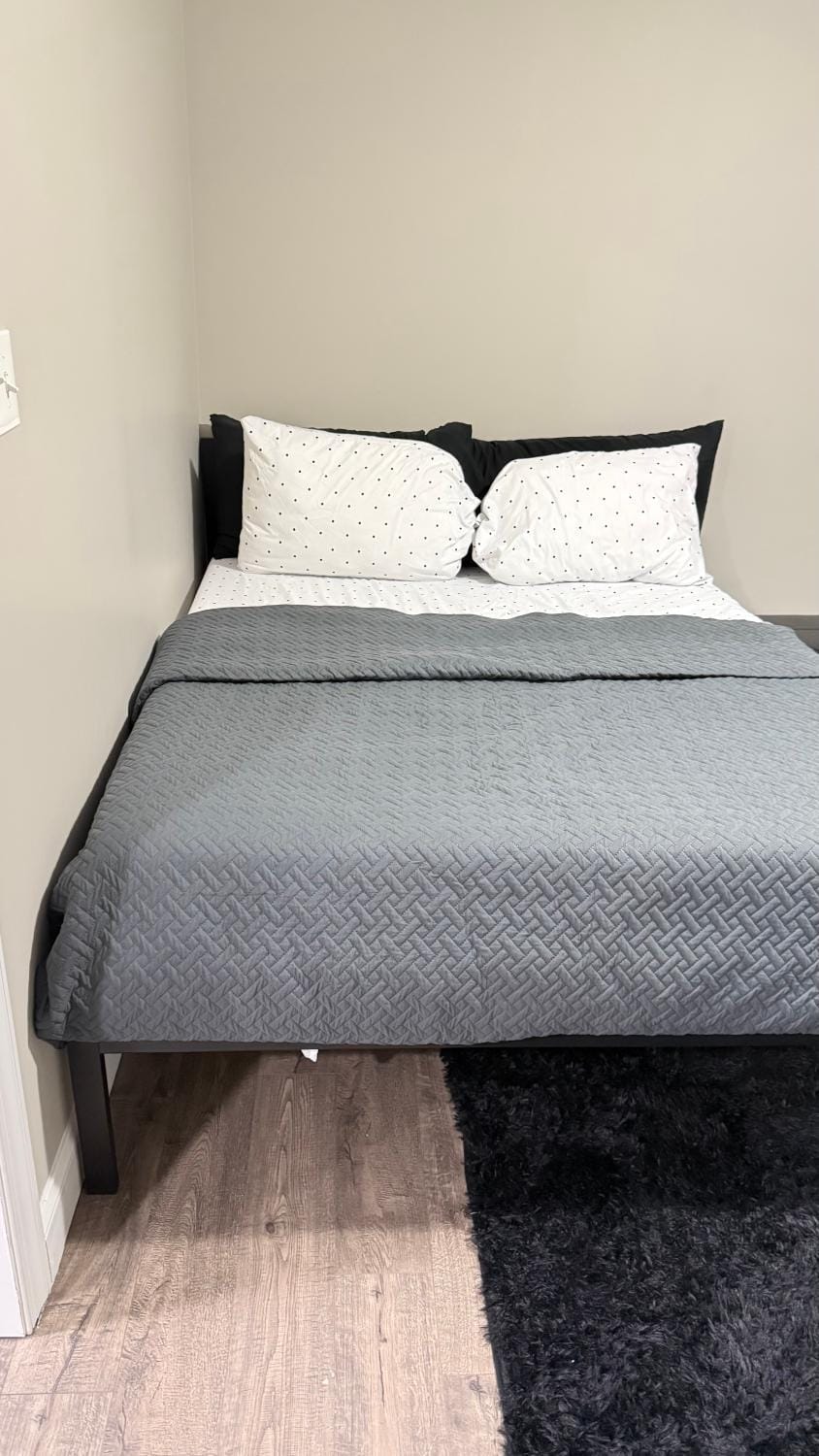 Rooms available in a single Family home shared with Host Vacation rental in Jersey Shore