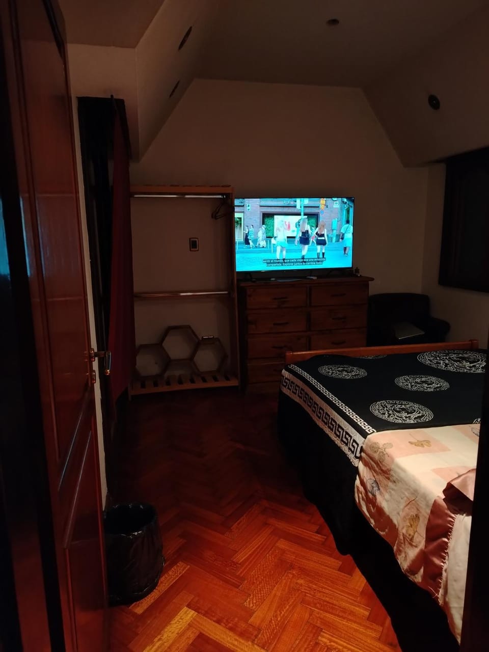 Hostel Castillo Bed and Breakfast in Buenos Aires Province