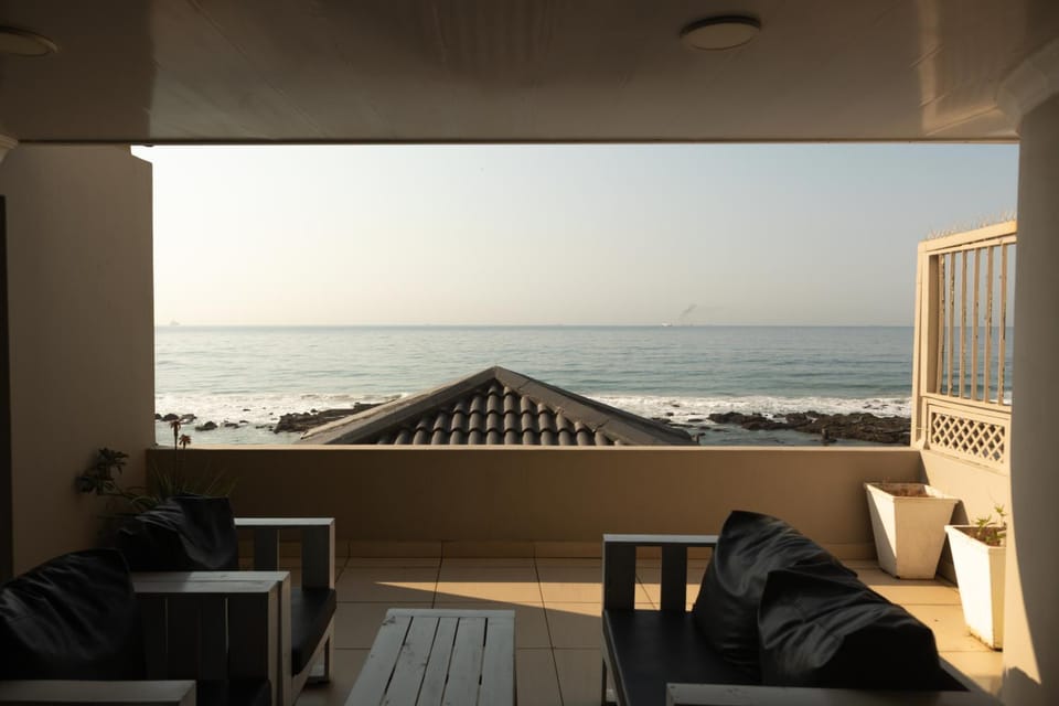 Natural landscape, View (from property/room), Balcony/Terrace, Seating area, Dining area, Sea view