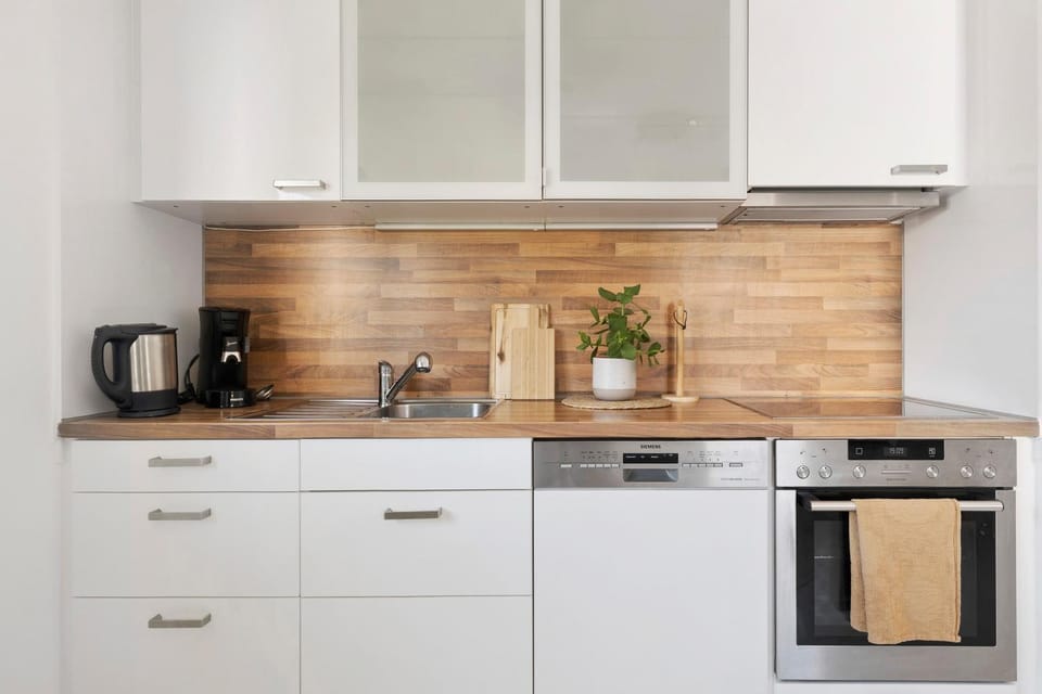 Kitchen or kitchenette, Living room