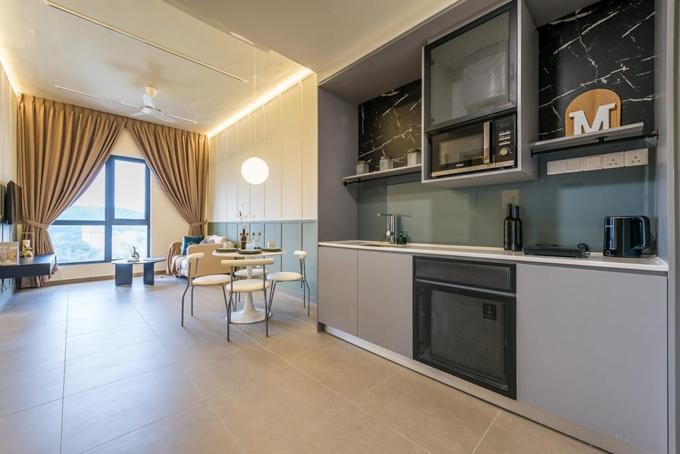 Kitchen or kitchenette, Living room
