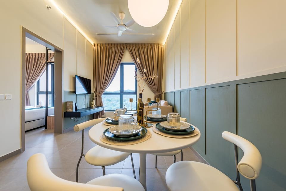 Living room, Seating area, Dining area