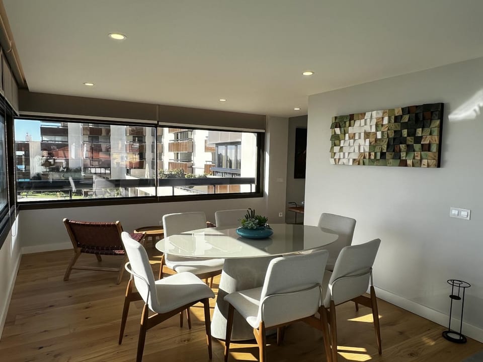 FLH Cascais Atrium Luxury Apartment with Sea View and Pool Apartment in Cascais