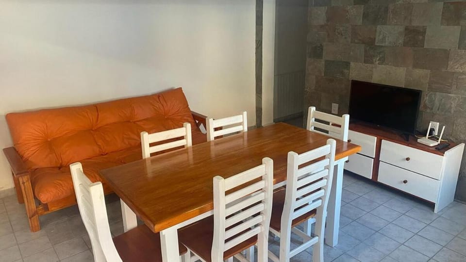 TV and multimedia, Living room, Dining area