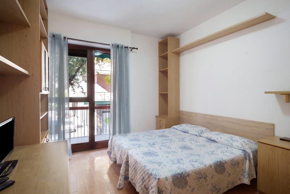 Property building, Living room, Bedroom