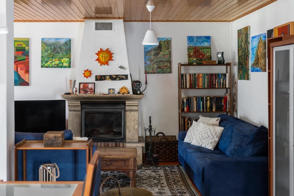 Communal lounge/ TV room, TV and multimedia, Living room
