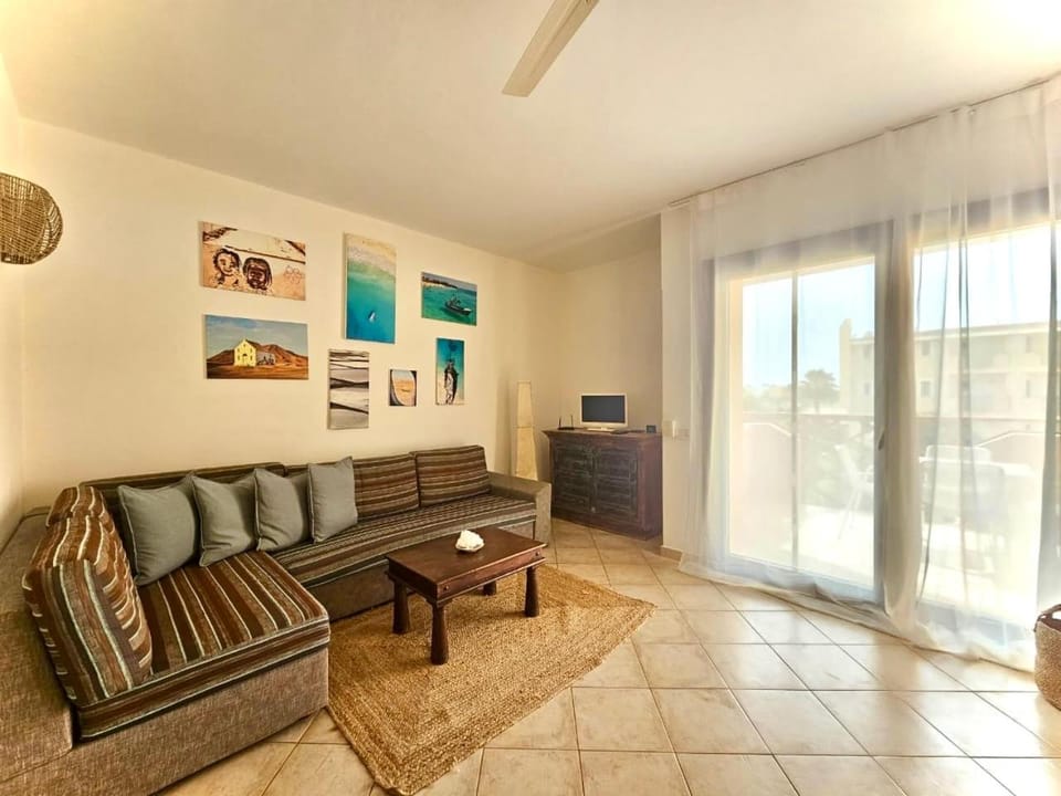 TV and multimedia, Seating area