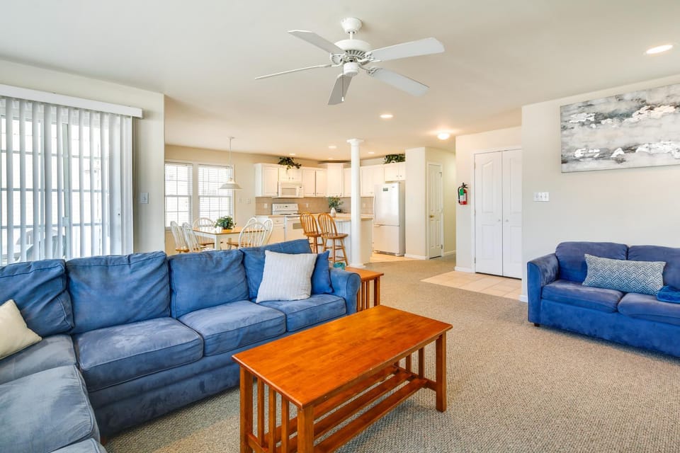 Walk to Beach: Wildwood Apt w/ Balcony! Apartment in Wildwood