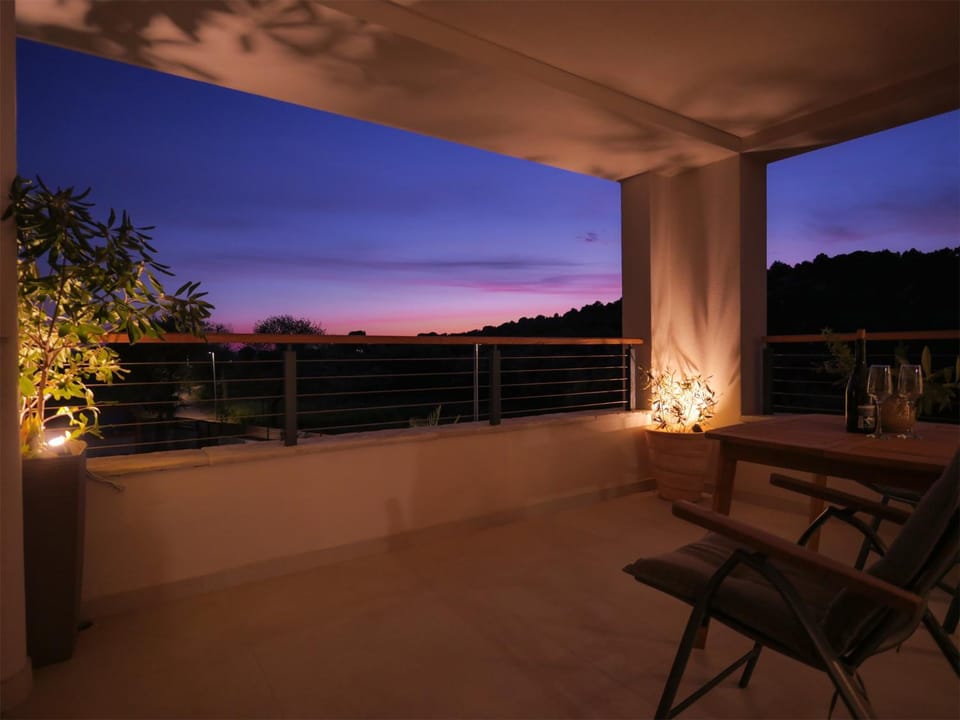 Natural landscape, View (from property/room), Balcony/Terrace, Sunset