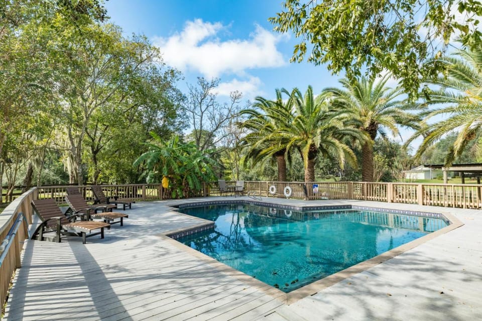 Stunning Waterfront Rental Property with Private Dock and Pool House in League City