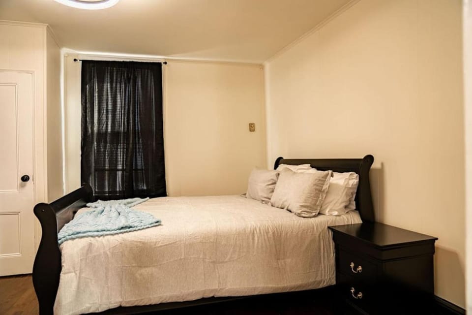 One Bed Retreat in Long Branch Apartment in Long Branch