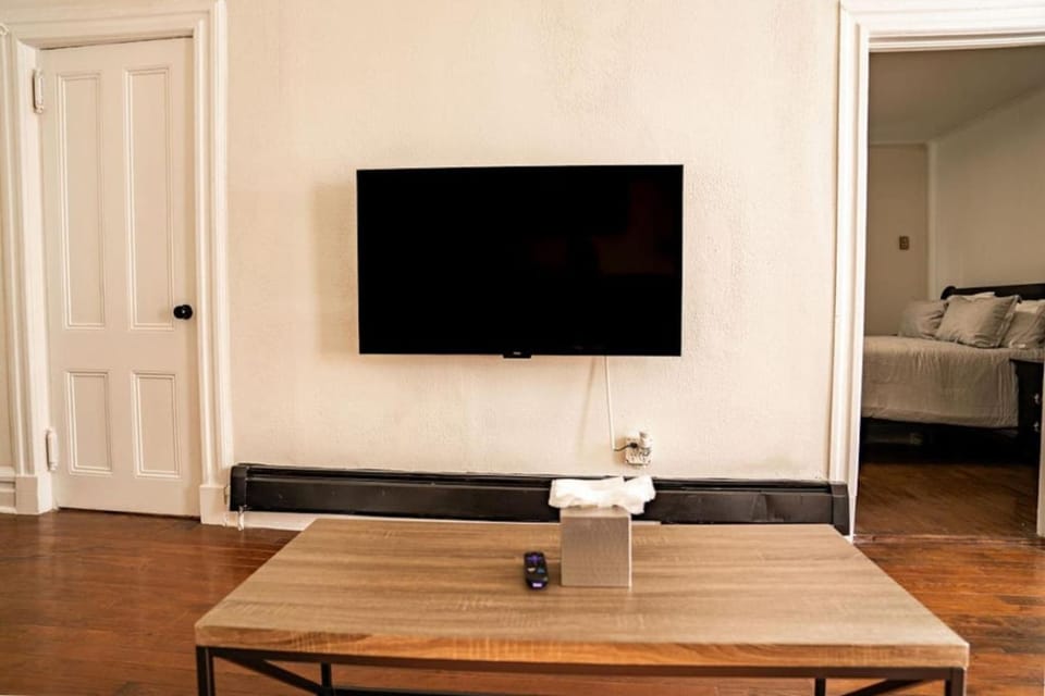 One Bed Retreat in Long Branch Apartment in Long Branch