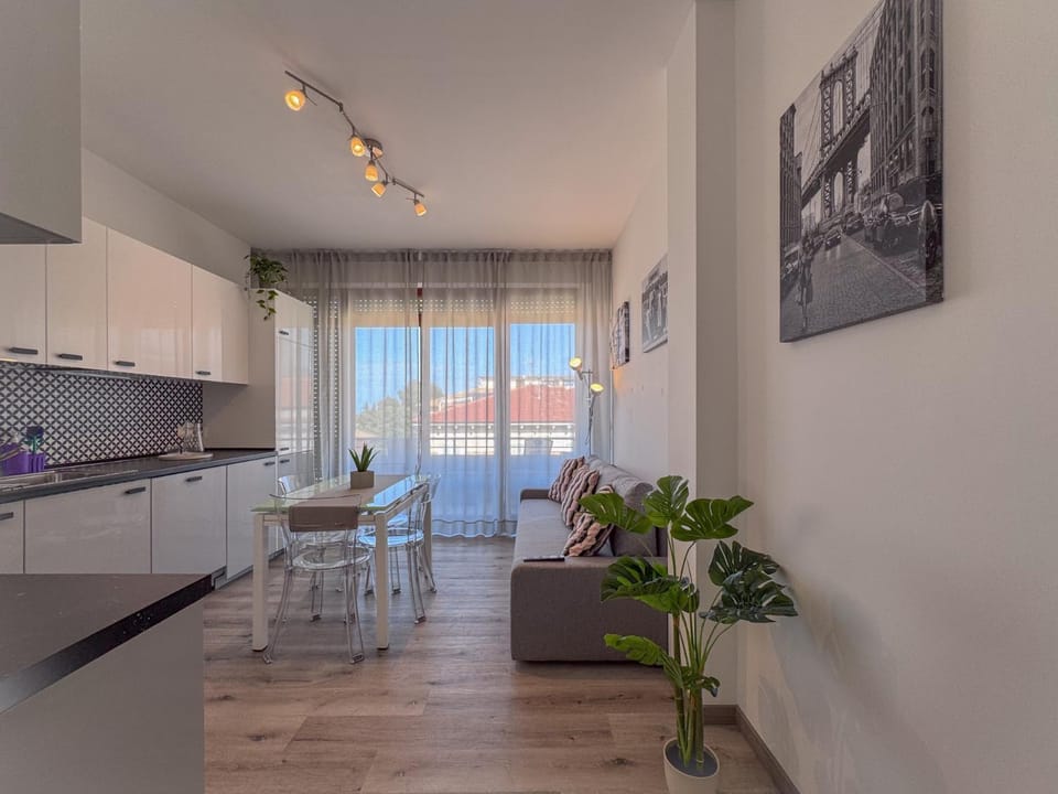 Vittorio Veneto - Modern and Central by Host Hero Apartment in Civitanova Marche